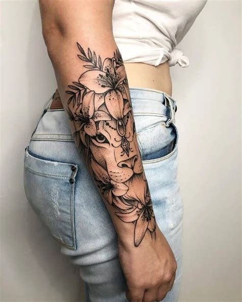 tattoo frauen unterarm|unterarm tattoo bedeutung.